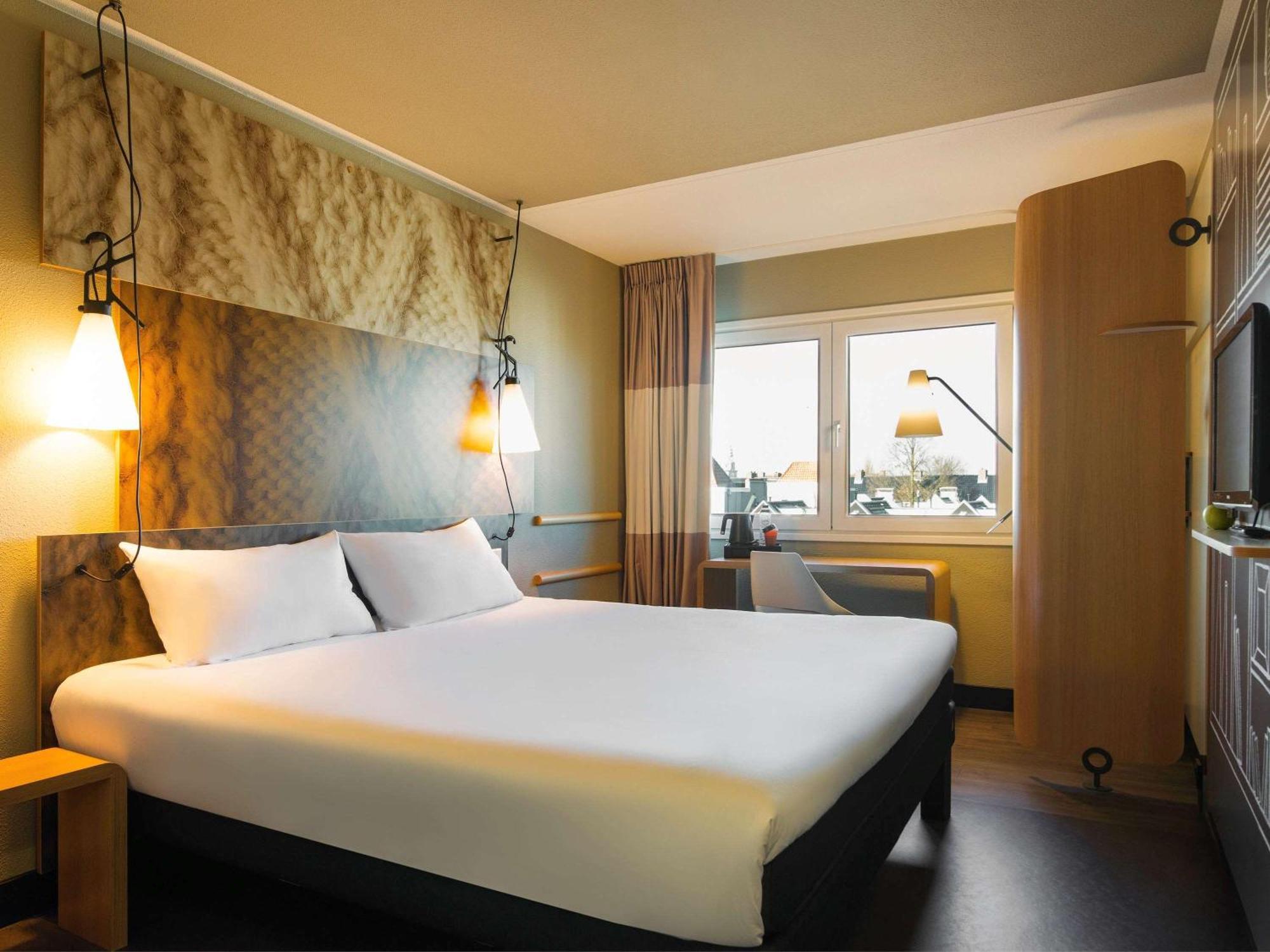 Ibis Amsterdam Centre Stopera Exterior photo
